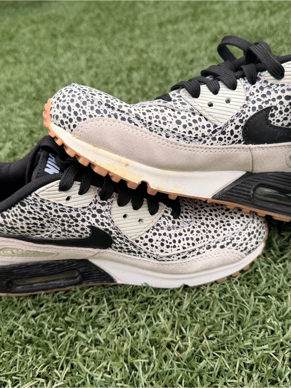 Nike Women’s Black & Cream Speckled Air Max Sneakers